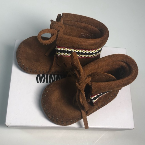 Minnetonka Baby Moccasins.- Braid Booties- Size 1 - Leather with Fringe - Picture 5 of 6